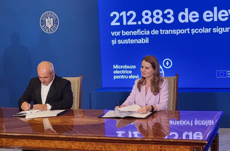 CA SA RENUNTE LA DROGURI? MICROBUZE ELECTRICE PENTRU ELEVII DIN CARAS-SEVERIN!