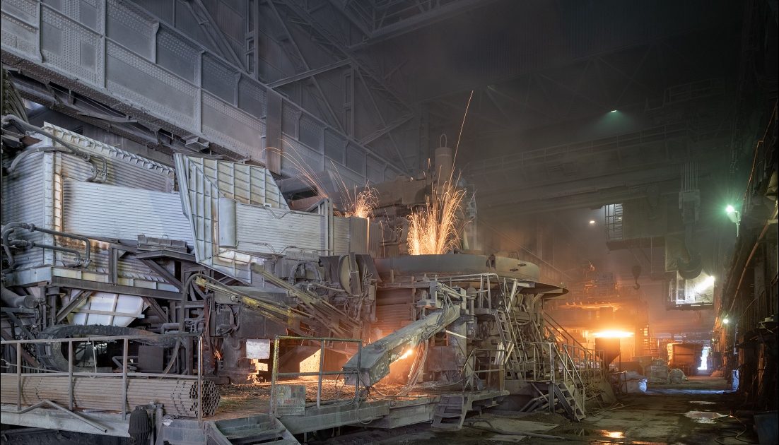 Incident la TMK ARTROM Reșița: O oală cu oțel spartă declanșează un incendiu în fabrică!