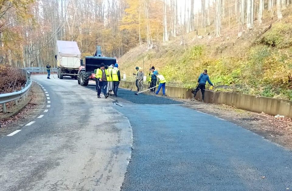 Modernizarea drumurilor în Caraș-Severin: intervenții pe DJ 582 Cuptoare - Văliug - Slatina Timiș