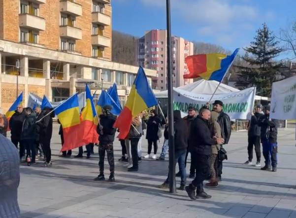 Scandalul Moldova Nouă: O bombă fiscală explodează în Balcani! Taxe record și proteste fără precedent!