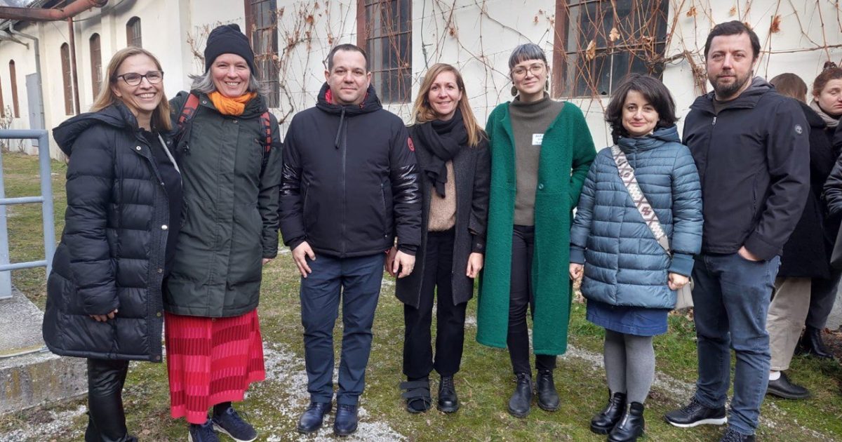 PRIMARIA RESITA CAUTA AJUTOR IN SLOVENIA!