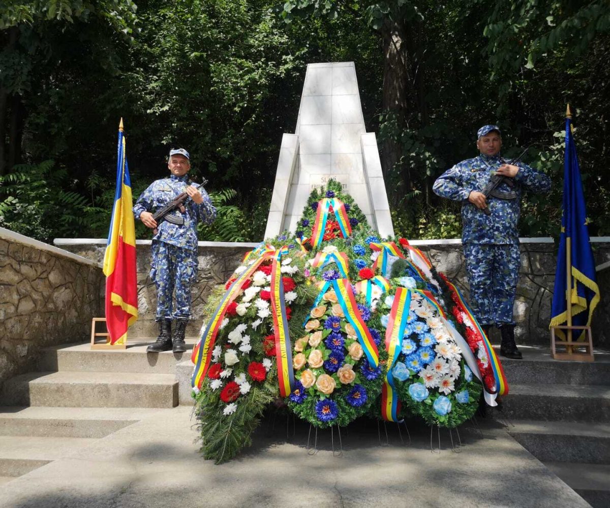 Ziua Eroilor, comemorată în Moldova Nouă