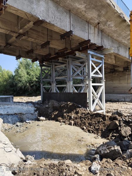 PODUL DE PIATRA S-A DARAMAT, A VENIT DUNCA SI L-A REPARAT!( Podul de la Slatina-Timiș )