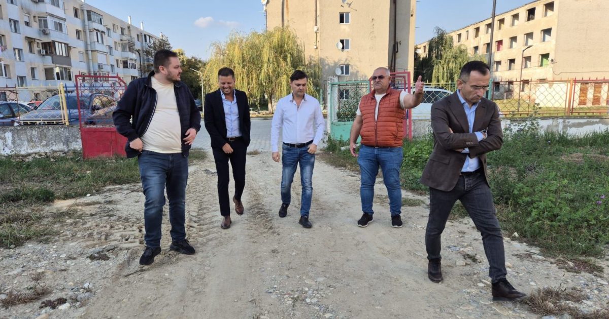 Moldova Nouă.Adrian Torma, primarul de acțiune