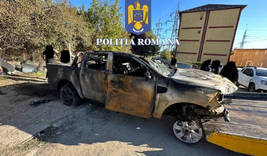 Incendiu și înșelăciune: Cum a încercat un reșițean să încaseze 30.000 de euro dintr-o poliță RCA printr-o schemă ingenioasă!