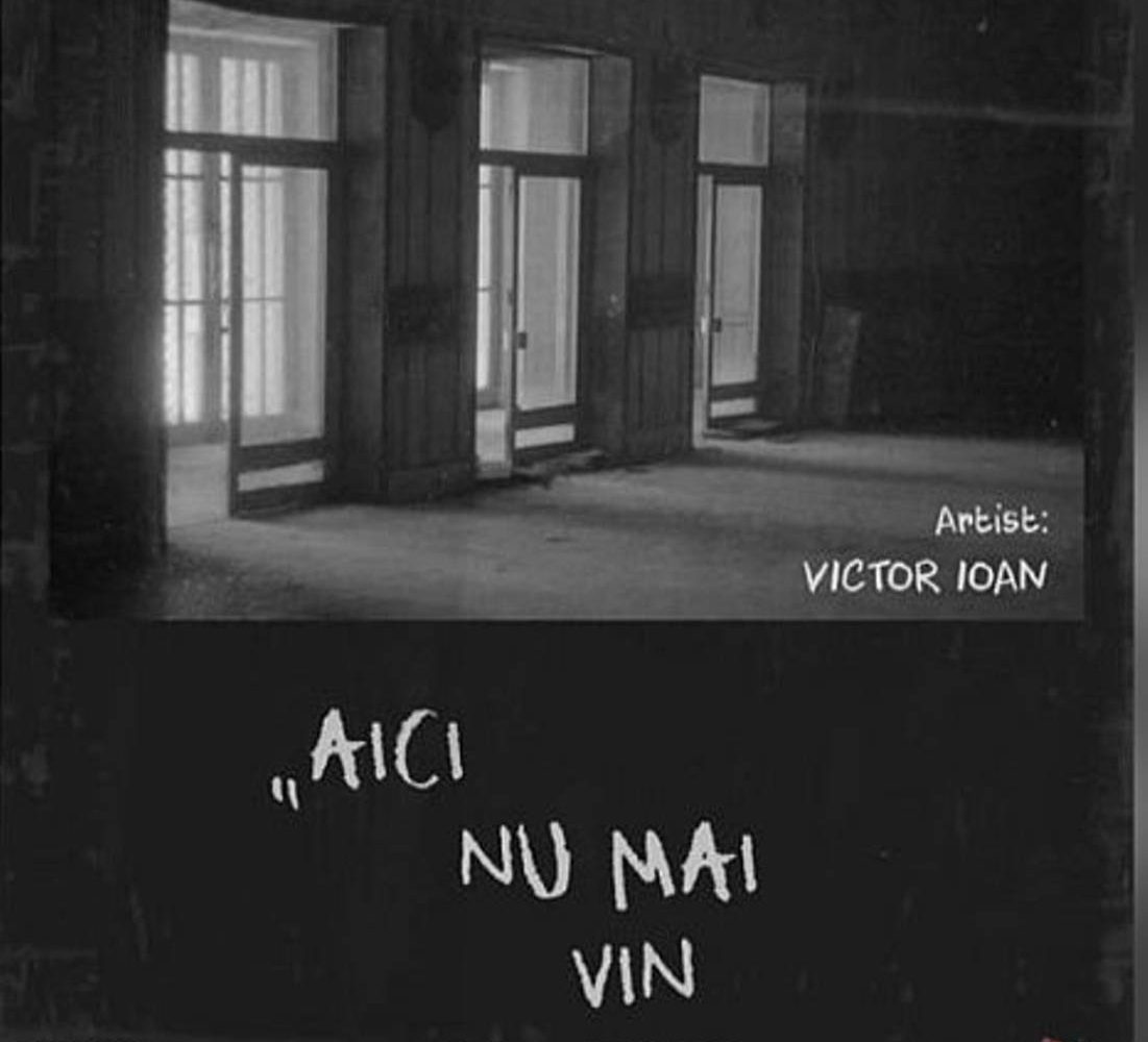 „Aici nu mai vin, vă jur” – Expoziția care te face să te îndrăgostești de ruinele orașului Reșița