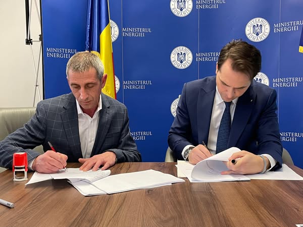 Caransebeșul, pe drumul soarelui: Contract de 6,4 milioane de lei pentru un parc fotovoltaic