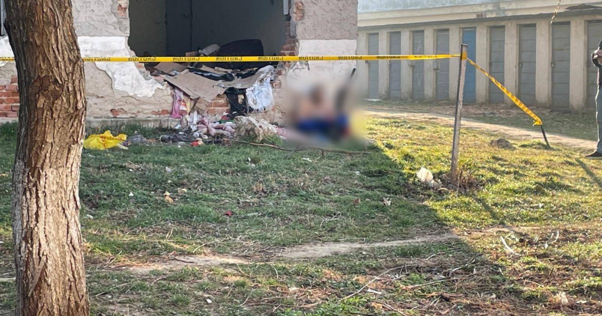 Crimă în umbra fostului cămin de nefamilisti: Bătrân găsit mort, bătut și dezbrăcat!