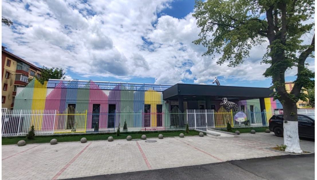 Locuri limitate la creșele din Reșița! Înscrierile au început – grăbește-te!