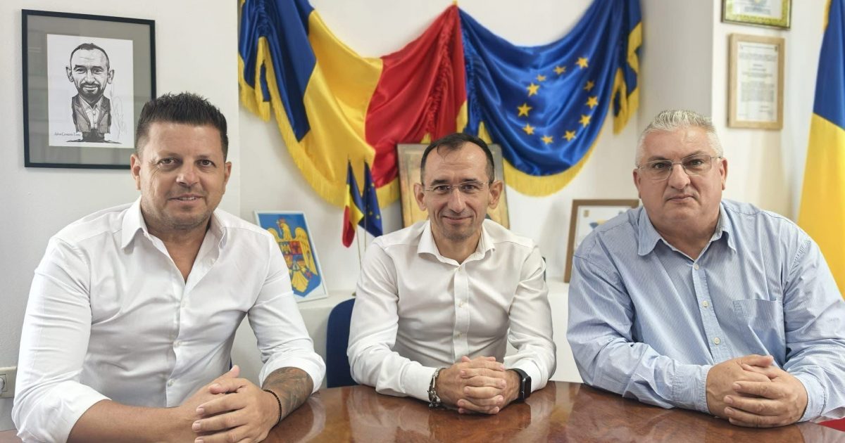 Coman Aurel – Încă un profesionist la cârma Primăriei Moldova Nouă