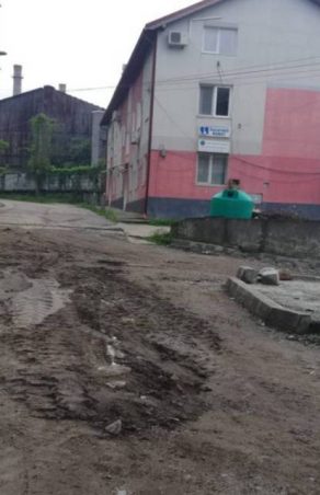 RESITA.Popa promite, blocurile crapă!