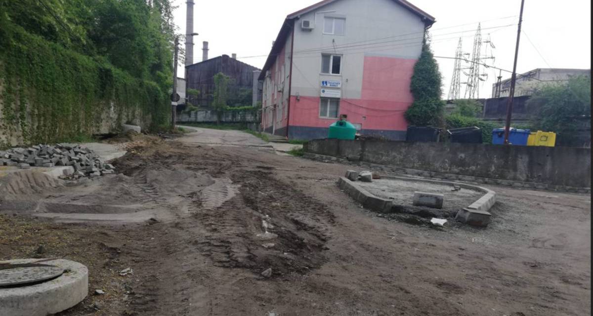 RESITA.Popa promite, blocurile crapă!
