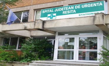 RESITA! MOARE ZDROBIT PE SCARILE DE LA UROLOGIE!