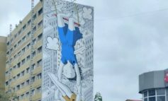 REȘIȚA UIMEȘTE LUMEA! PICTURĂ GIGANTICĂ DE 10 ETAJE TRANSFORMĂ ORAȘUL ÎN GALERIE DE ARTĂ URBANĂ!