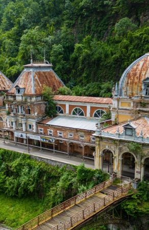  Stațiunea Băile Herculane, scoasă la mezat pe nimic