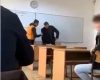 CARANSEBES.Profesor făcut „jigodie” și agresat în fața clasei