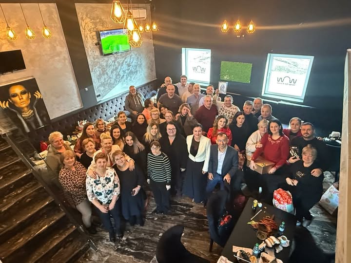 LACRIMI DE FERICIRE LA PRIMĂRIA MOLDOVA NOUĂ!