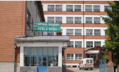 TRAGEDIE ÎN PLINĂ STRADĂ: Bărbat găsit mort după ce s-a împușcat cu un asomator de porci!