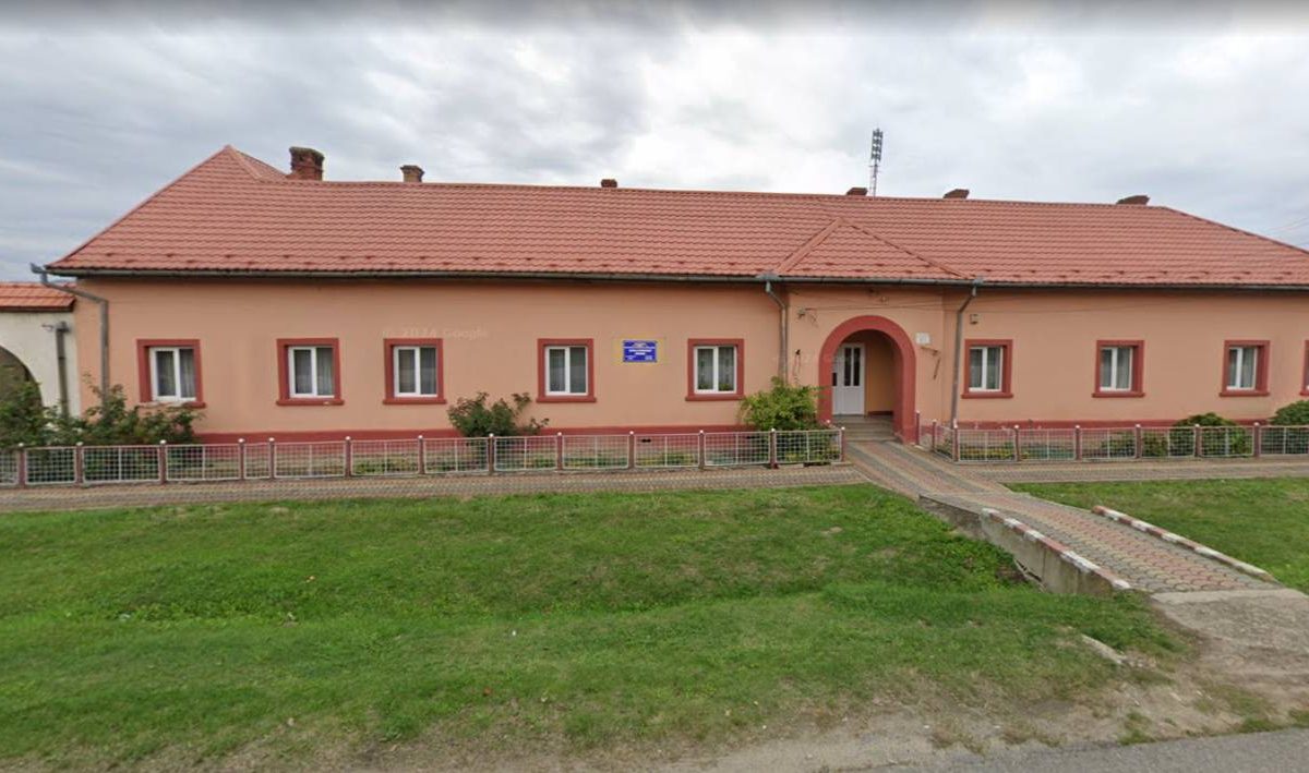  SCANDAL LA ȘCOALĂ! Elev din clasa a V-a, LOVIT BRUTAL de un coleg mai mare la Zăgujeni! Agresorul, PREDISPUS LA DELINCVENȚĂ!