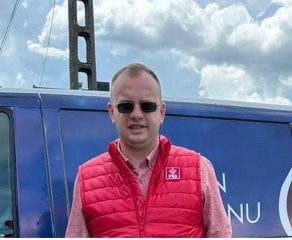 ȘOCANT! A INTRAT CU MAȘINA ÎN FOSTA IUBITĂ PE "DRUMUL MORȚII"!