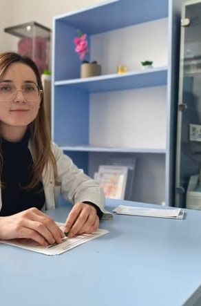 Femeile din Moldova Nouă au din nou un motiv să zâmbească: GINECOLOGUL A REVENIT ACASĂ!