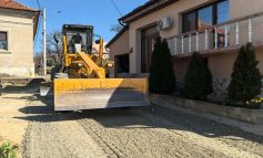 SE TOARNĂ ASFALT? NOOO! DOAR PRAF ÎN OCHI LA MOLDOVA NOUĂ!