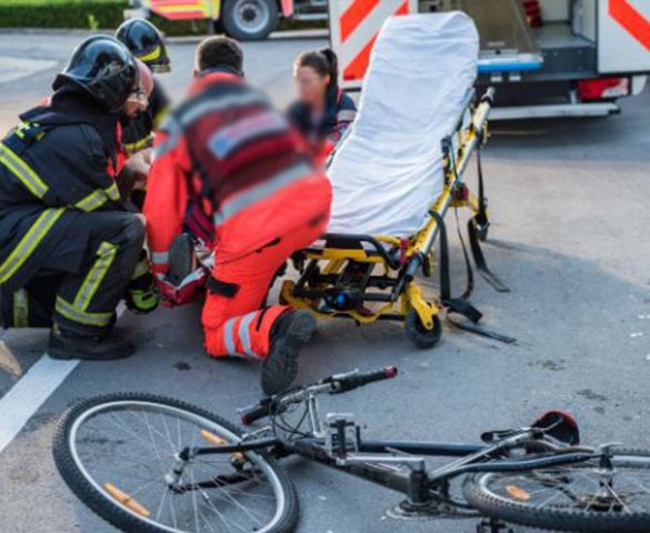 SCANDAL PE PISTA DE BICICLETA din Reșița! Bătrân de 69 de ani o pălmuiește pe minora care l-a răsturnat cu bicicleta — ea a depus acum plângere