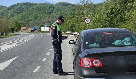 HAOS PE ȘOSELE! POLIȚIA A IEȘIT CU TOATE FORȚELE: RADARE ULTIMA GENERAȚIE ȘI TESTE ANTIDROG ÎN DIRECT!