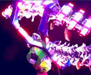 TEROARE LA ÎNĂLȚIME! 17 ADOLESCENȚI ATÂRNAȚI DEASUPRA ABISULUI ÎN CARANSEBEȘ!