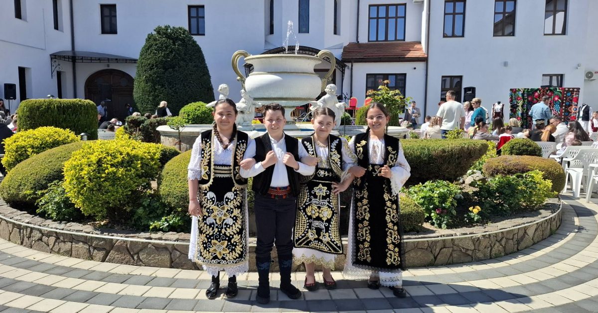 Patru stele din Moldova Nouă luminează graiul bănățean