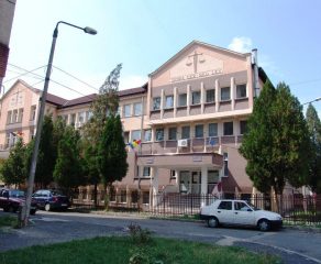 FURTURI, BĂTAIE ȘI BEȚII -CARAȘ-SEVERIN! Cinci indivizi, în fața judecătorilor după o săptămână de coșmar judiciar