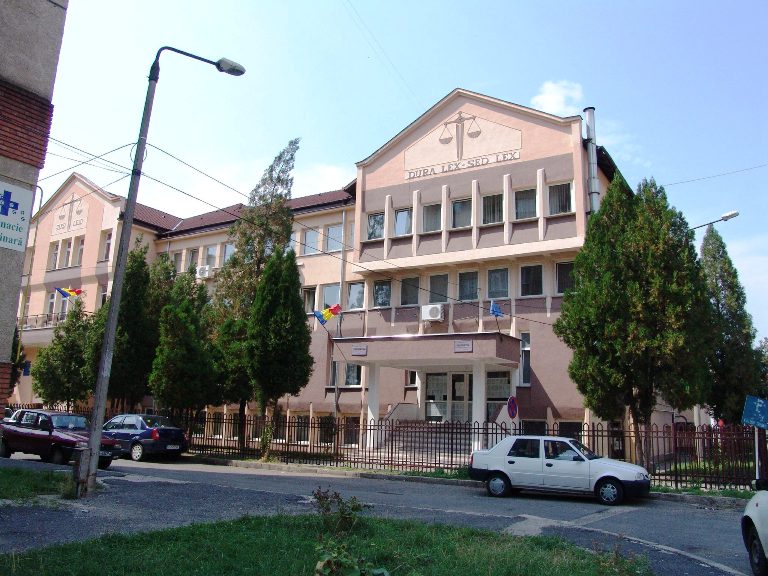 FURTURI, BĂTAIE ȘI BEȚII -CARAȘ-SEVERIN! Cinci indivizi, în fața judecătorilor după o săptămână de coșmar judiciar