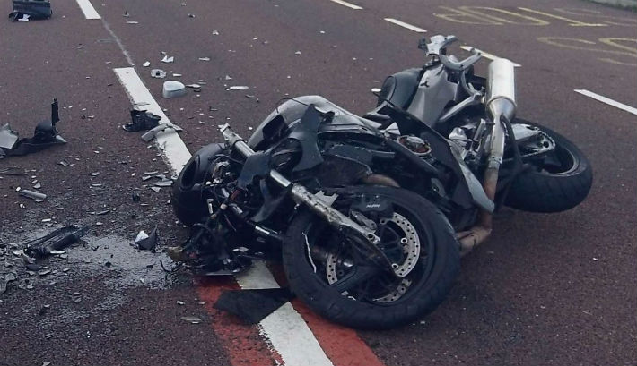 Tragedie la miezul nopții în Oravița! Un tânăr motociclist a sfârșit strivit sub roțile unui șofer de duminică!