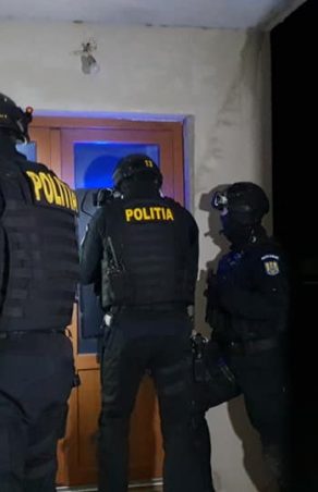 BOMBĂ ÎN BANAT! AFACERIST DE LUX, SĂLTAT DE MASCAȚI DUPĂ UN JAF DE UN SFERT DE MILION! A ÎNVIAT O FIRMĂ MOARTĂ CA SĂ COACĂ MAFIA BANILOR SPĂLAȚI ÎN TREI JUDEȚE!