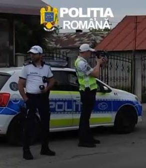 BOMBĂ PE ȘOSELELE DIN CARAȘ-SEVERIN! RAZIE MONSTRUOASĂ A POLIȚIEI: BĂUTI ZDRAVĂN LA VOLAN, MAȘINI FANTOMĂ ȘI BOMBARDIERI FĂRĂ PERMIS!