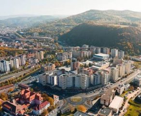 Istoria urbanistică a Reșiței: de la sate montane la oraș industrial și renaștere post-industrială