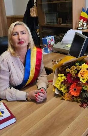 Răcășdia a intrat în viitor! Cum a reușit primărița Mirco Nicoleta Lechici să finalizeze trei investiții de top pentru comună!