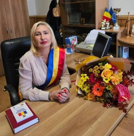 Răcășdia a intrat în viitor! Cum a reușit primărița Mirco Nicoleta Lechici să finalizeze trei investiții de top pentru comună!