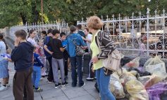 MOMENT ISTORIC LA RĂCĂȘDIA! Ce au făcut copiii din comună i-a lăsat mască pe toți: „Nu am mai văzut așa ceva!”
