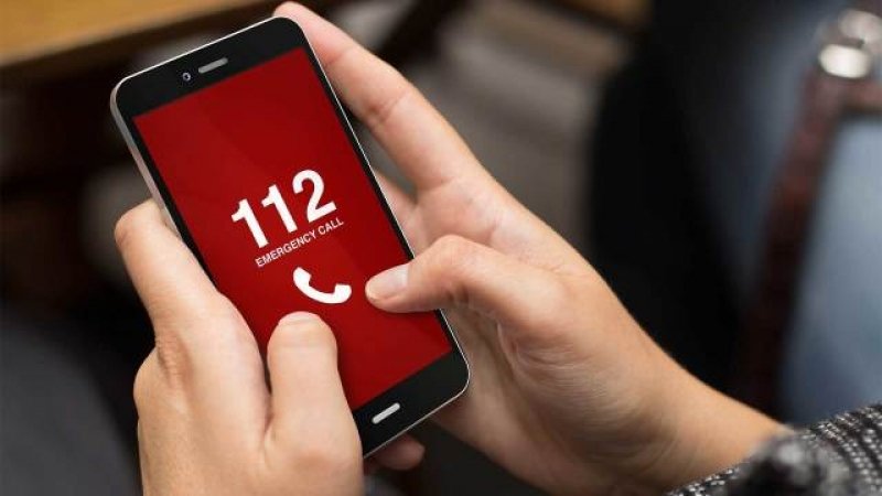 BOMBĂ ÎN MOLDOVA NOUĂ! Un puști de 14 ani a vrut să se îmbogățească peste noapte! A alertat Poliția prin 112 pentru o RECOMPENSĂ URIAȘĂ, dar totul s-a terminat cu un SCANDAL MONSTRU!