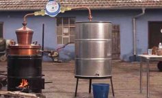 BOMBA TOAMNEI! Guvernul Bolojan ne numără și picăturile din cazan: Cât te costă dacă pui un litru de țuică în plus la vatră!
