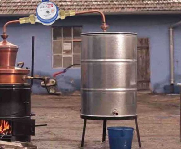 BOMBA TOAMNEI! Guvernul Bolojan ne numără și picăturile din cazan: Cât te costă dacă pui un litru de țuică în plus la vatră!