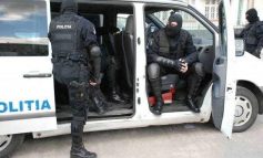 ALERTĂ la Cornereva! Hoț înarmat cu o pușcă de vânătoare și zece cartușe, vânat de poliție cu drone!